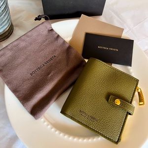 Bottega Veneta small wallet